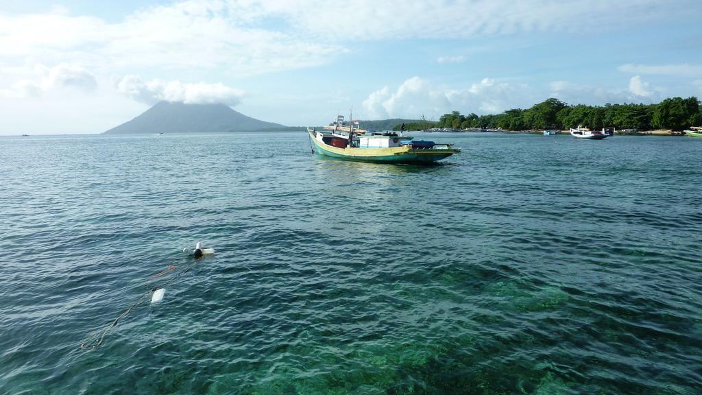 Raja Laut Dive Resort Bunaken Exterior foto