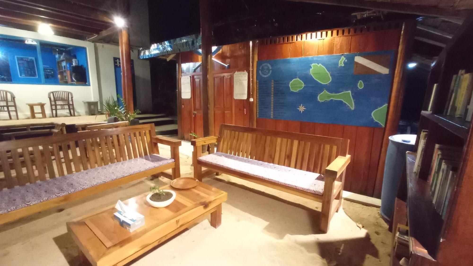 Raja Laut Dive Resort Bunaken Exterior foto